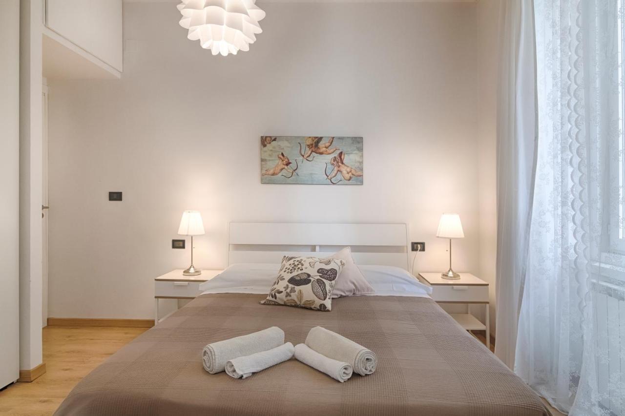 Mihaela Apartment - Charme Near The Station Trieste Exterior foto