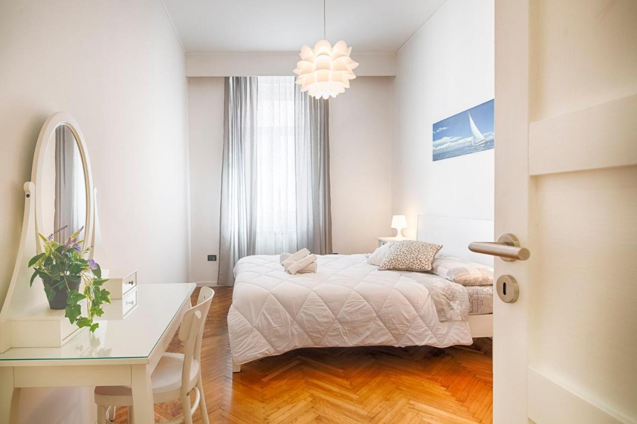 Mihaela Apartment - Charme Near The Station Trieste Exterior foto